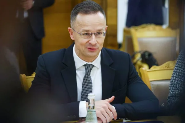 Сиярто: Унгария, Сърбия и Словакия ще се обединят в противодействие на украинския шантаж
