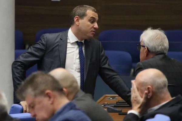 Депутат от БСП, който се опълчи срещу Пеевски и сие, повече няма да е депутат