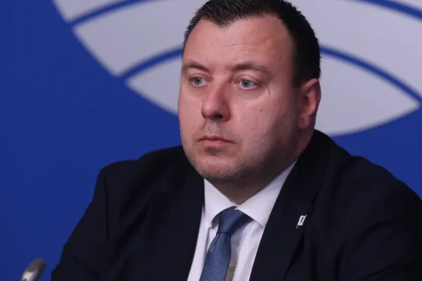 Депутат: Парите за купения вот са от обществените поръчки