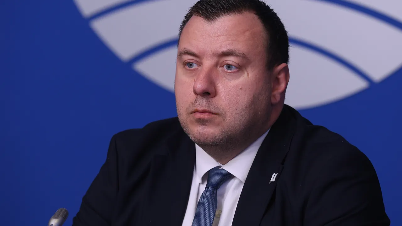 Депутат: Парите за купения вот са от обществените поръчки