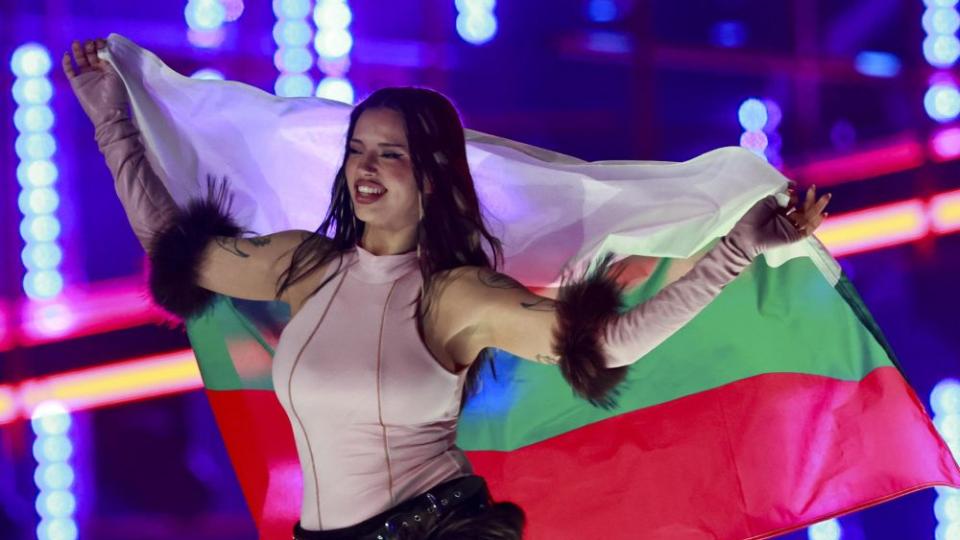 Украйна даде едва четири точки на Дара