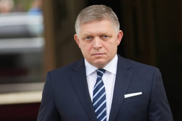 Фицо: Много страни от ЕС са готови да се присъединят към жалбата срещу ЕК заради забраната за внос на руски газ