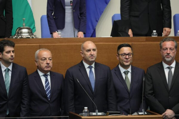 Мерките на кабинета от 18 май няма да предотвратят свръхдефицита