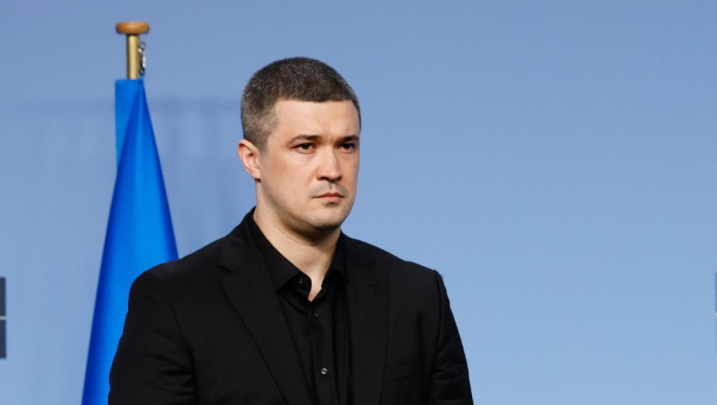ТАСС: Жената на украинския министър на отбраната си купи яхта за 26 млн. евро