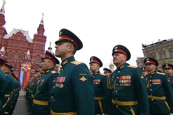 Парад на победата - на живо