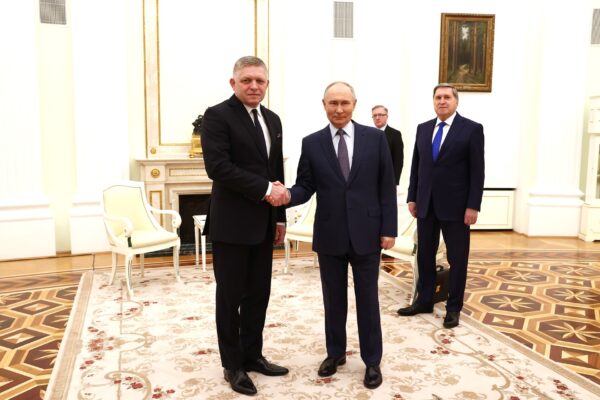 Владимир Путин проведе среща с Роберт Фицо в Кремъл