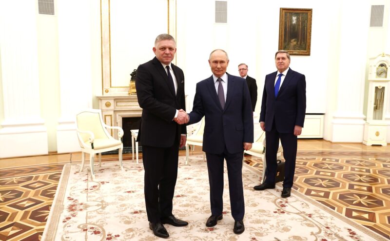 Владимир Путин проведе среща с Роберт Фицо в Кремъл