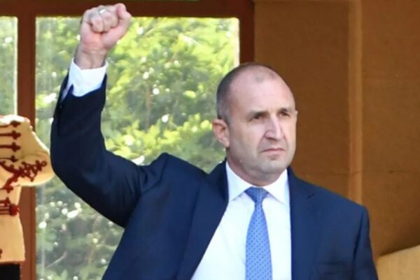Днес ви питаме: Вярвате ли, че Румен Радев ще възстанови отношенията ни с Русия?