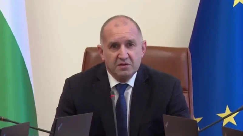 Румен Радев ще проведе срещи с Рюте и Урсула Фон дер Лайен