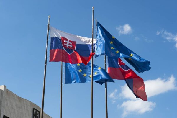Словакия се надява ЕС да не се впусне в украинския конфликт