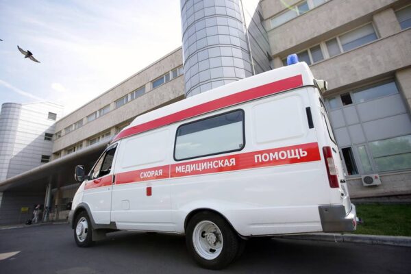 Украински дронове атакуваха инфраструктура в Санкт Петербург, ранявайки няколко души