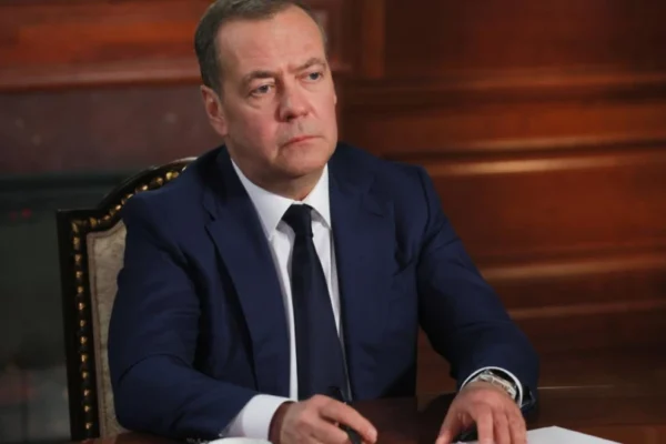 Дмитрий Медведев: Западът иска да унищожи всичко руско