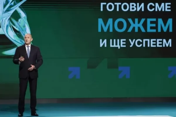 Радев превключи от "Готови сме, можем" на "Страшно е"