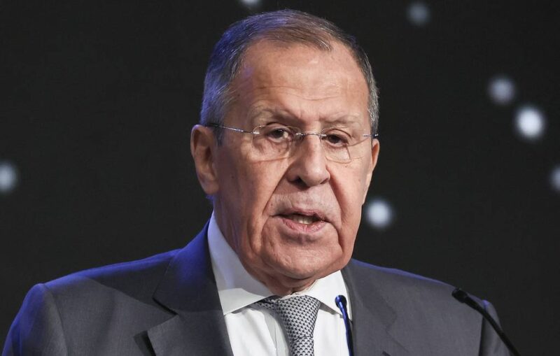 Лавров: Истинската цел на Европа не е да преговаря с Русия, а да спаси режима на Зеленски