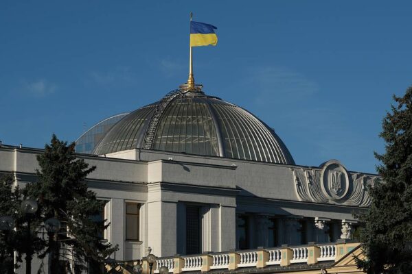 Държавният дълг на Украйна се е увеличил с над 110 милиарда долара от 2022 г.