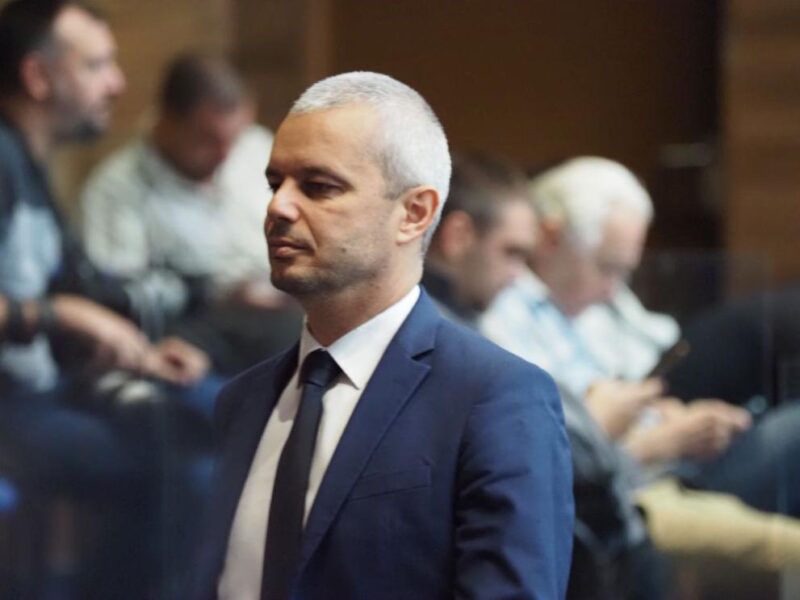 „Възраждане“ предлага закриване на Комисията по досиетата