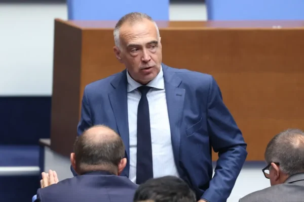 Кутев: Ние не сме очаквали изведнъж от опозицията да ни заобичат