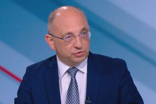 Бивш министър: Бюджетът с огромен дефицит и без реформи е мърлява работа