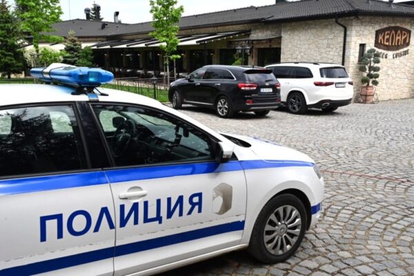 Какво откриха в Драгалевци? Вижте мощния GPS заглушител (СНИМКИ)