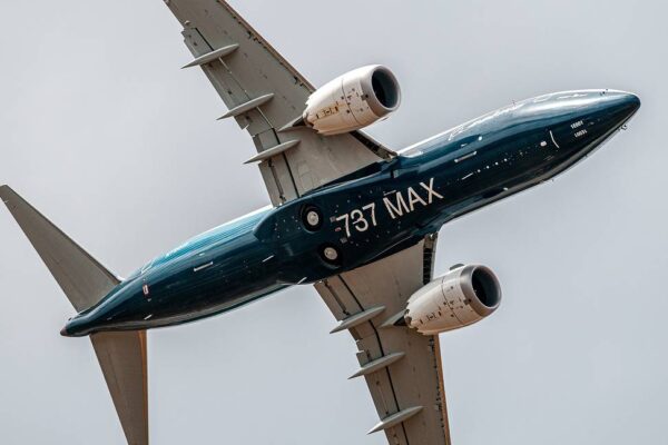 WSJ: Boeing откри нов софтуерен проблем в 737 MAX WSJ: Boeing откри софтуерен проблем в самолета 737 MAX
