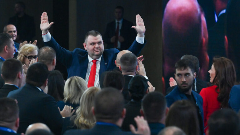 Kogato Dojde Tehniyat Red Dps Se Oplaka Ot Politicheska Samorazprava