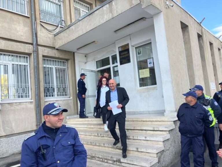 Pusnaha Edin Ot Zadarzhanite Hora Na Peevski