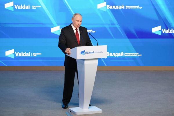 Путин говори за икономическата устойчивост на Русия и агресията на Европа