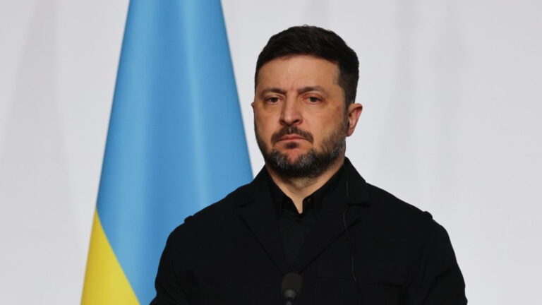 The American Conservative Zelenski E Izpraven Pred Politicheski Kraj A Prichinite Sa