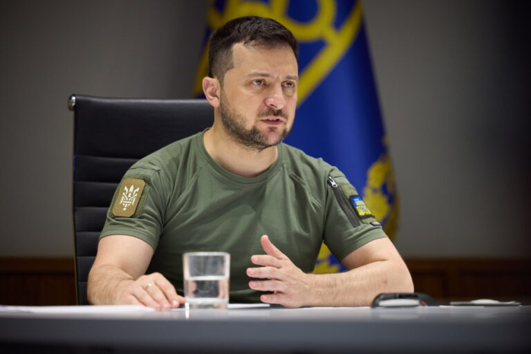 Zelenski Razkri Kakvo Iska Moskva Ot Nato Na Masata E Nov Dogovor Za
